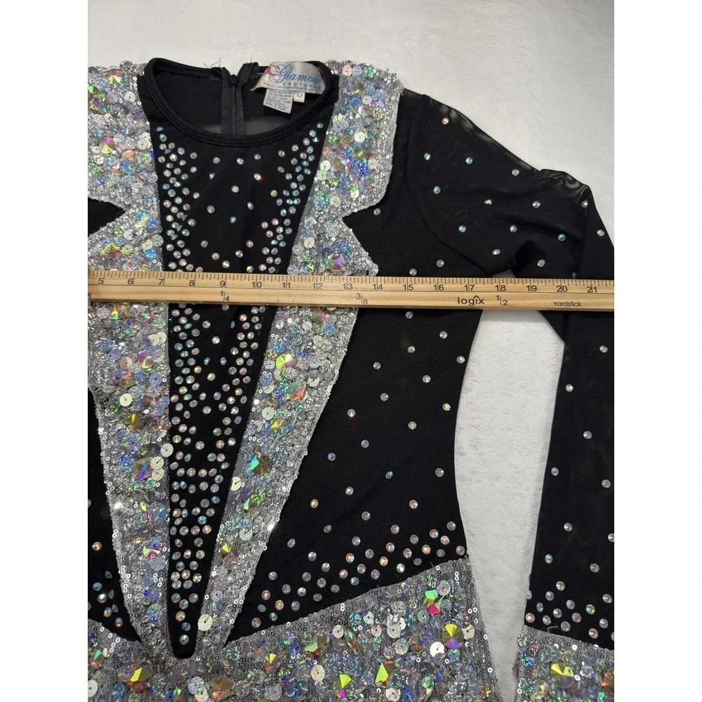 The Unbranded Brand glamour costumes